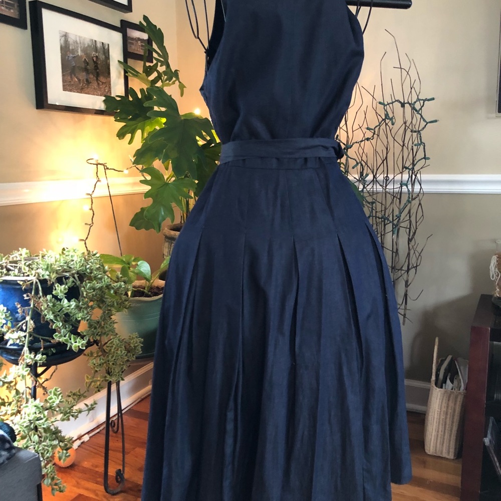 Dress - Picture 3 of 5